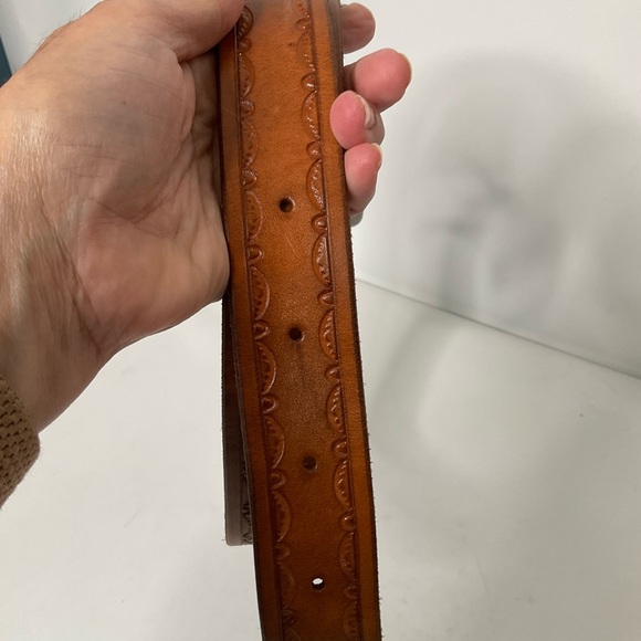 Leather Brown Belt w/Silver Plated Hardware w/Scalloped Design on Belt Size~ 48” - Picture 7 of 13